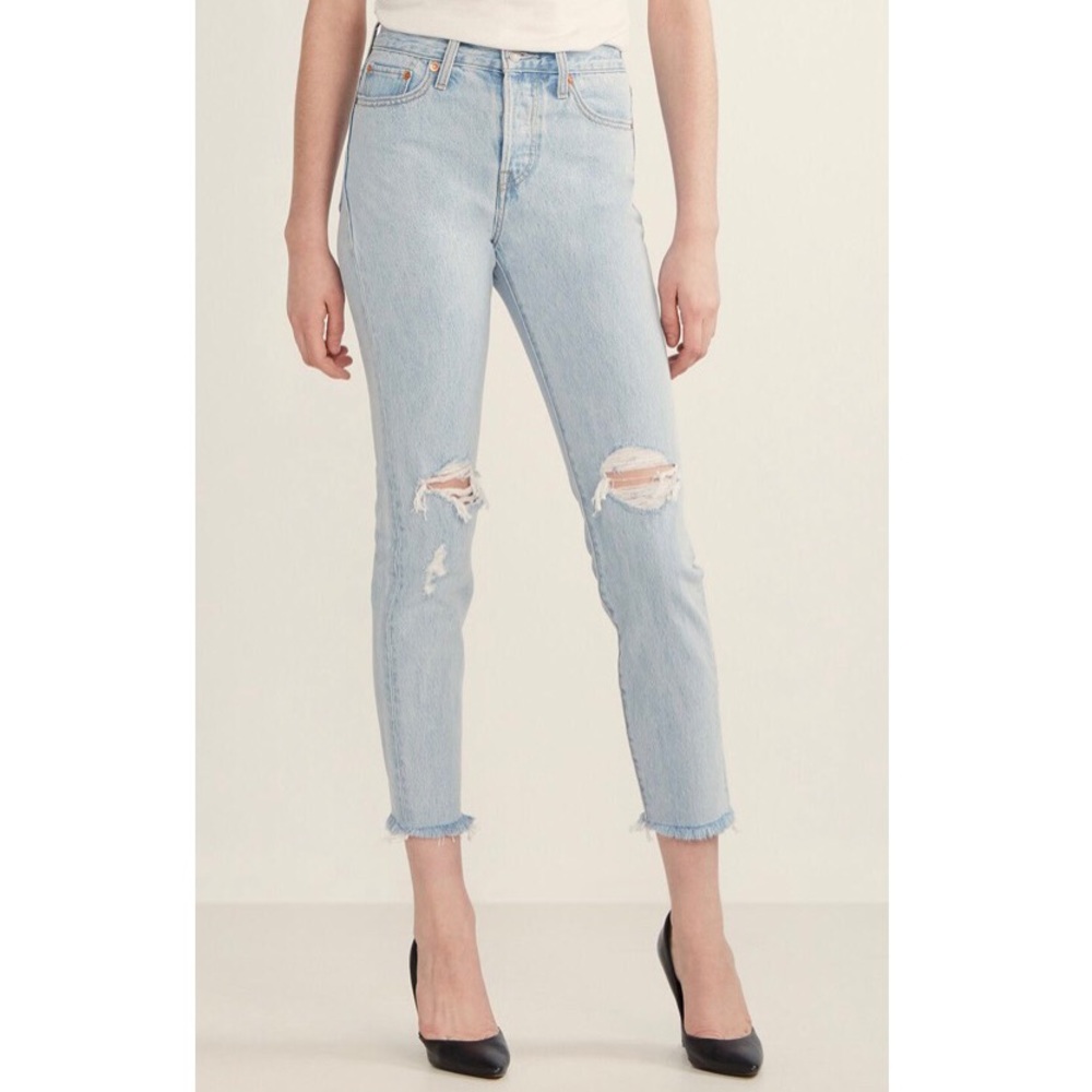 Levi’s Wedgie High rise Distressed Jeans tapered